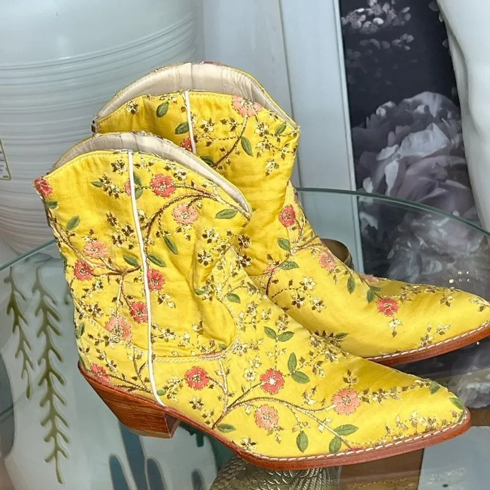 Free People x MOMO NEW YORK ELOISE EMBROIDERED ANKLE BOOTS